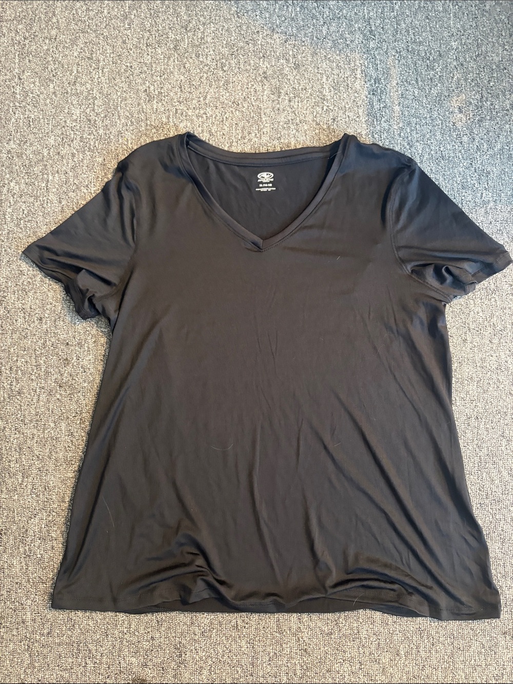Athletic Works Black V-Neck Short Sleeve Tee